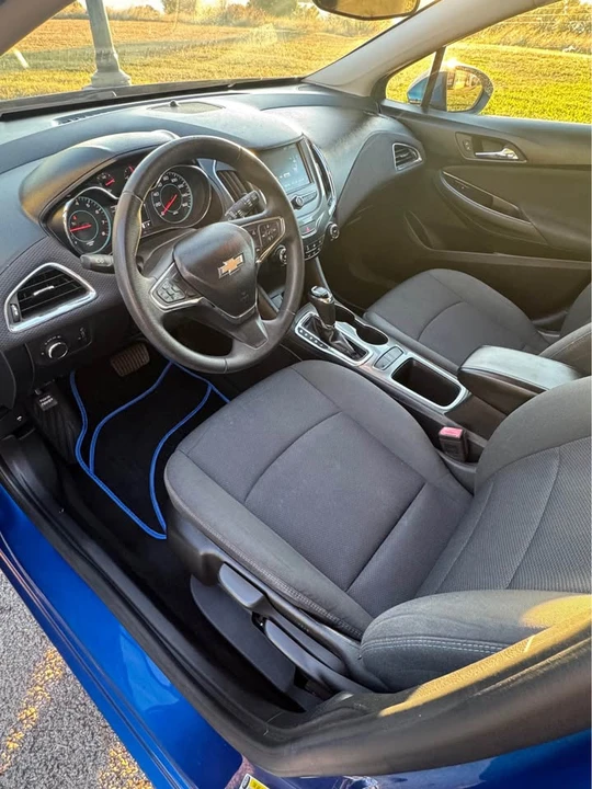 2017 Chevrolet Cruze - Image 7 of 12