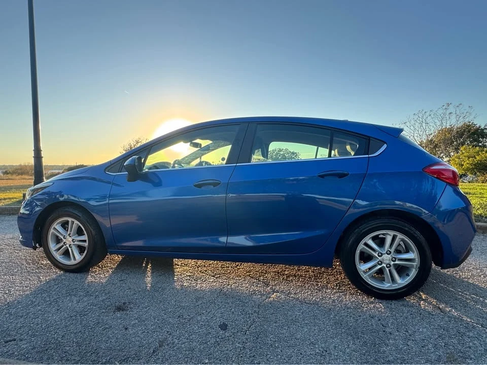 2017 Chevrolet Cruze - Image 5 of 12