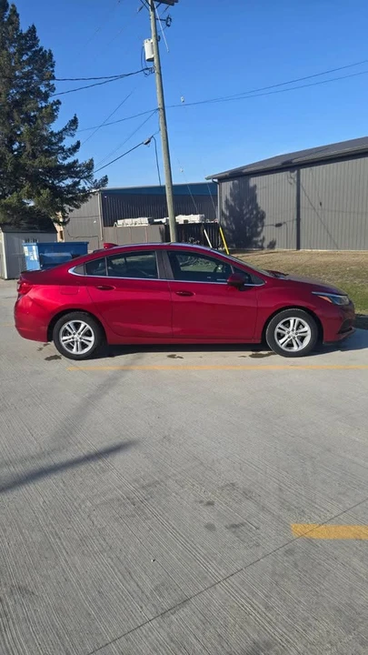 2017 Chevrolet Cruze - Image 3 of 10