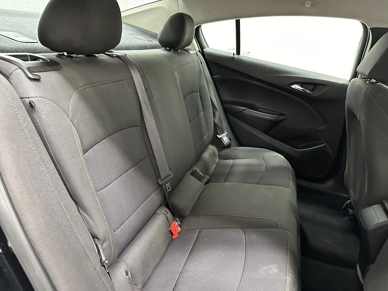 2017 Chevrolet Cruze - Image 16 of 21
