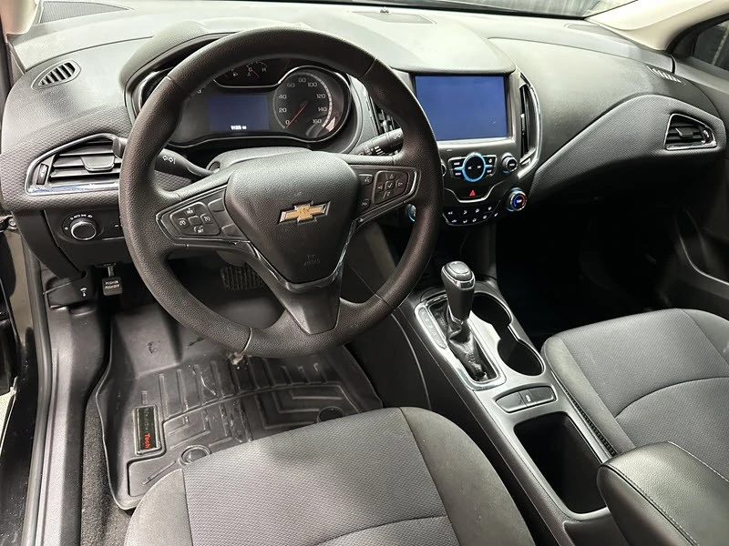 2017 Chevrolet Cruze - Image 9 of 21
