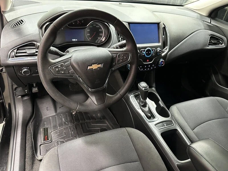 2017 Chevrolet Cruze - Image 9 of 12