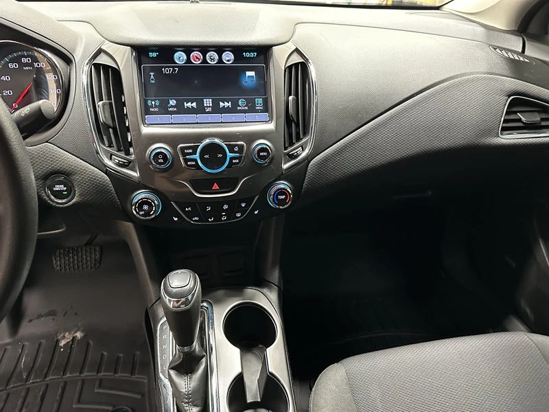 2017 Chevrolet Cruze - Image 10 of 21