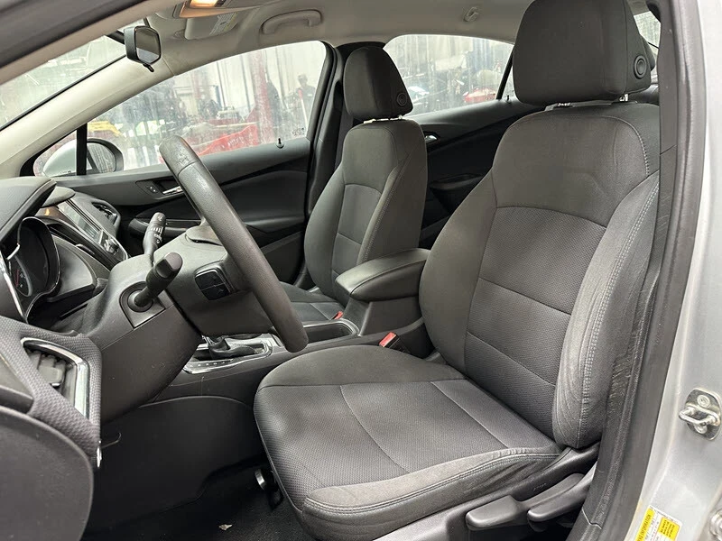 2017 Chevrolet Cruze - Image 10 of 21
