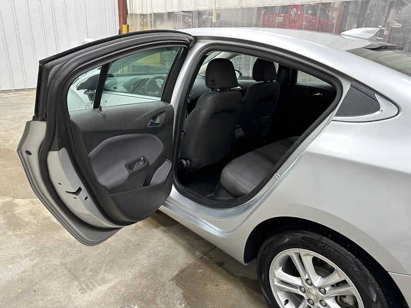 2017 Chevrolet Cruze - Image 13 of 21