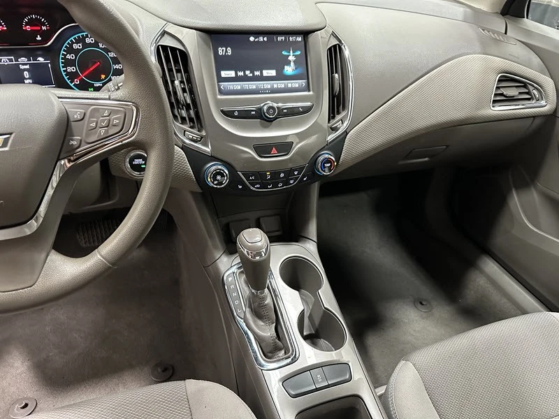 2017 Chevrolet Cruze - Image 9 of 21