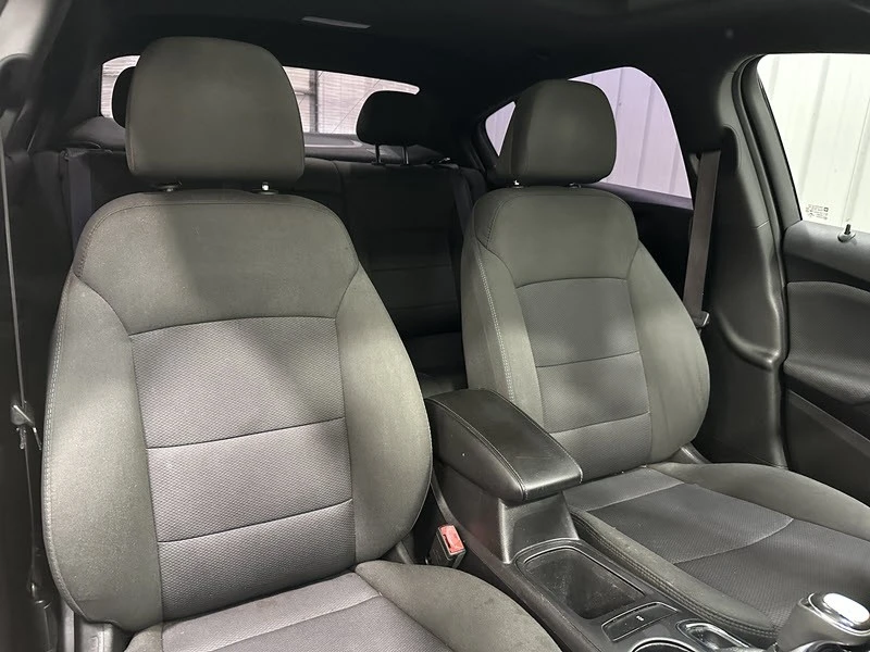 2017 Chevrolet Cruze - Image 18 of 21