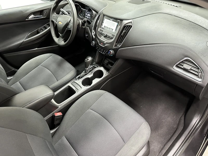 2017 Chevrolet Cruze - Image 18 of 21