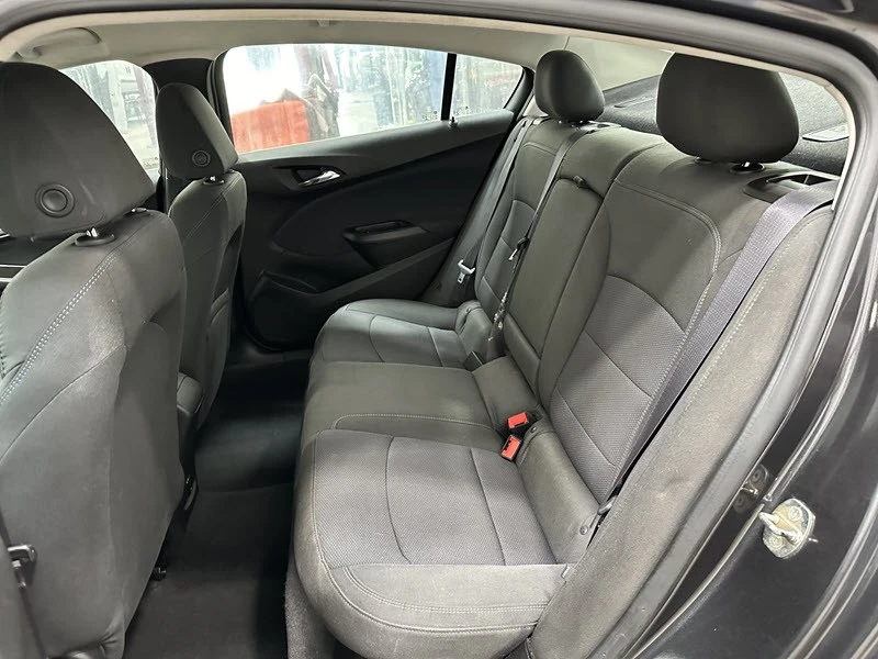 2017 Chevrolet Cruze - Image 11 of 21