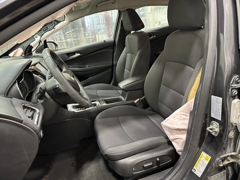 2017 Chevrolet Cruze - Image 10 of 21