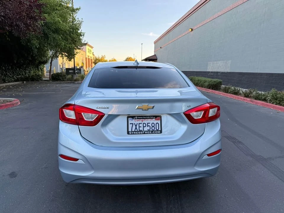 2017 Chevrolet Cruze - Image 5 of 15