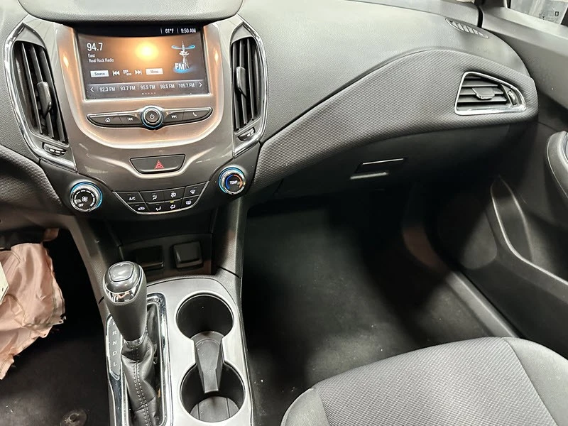 2017 Chevrolet Cruze - Image 9 of 12