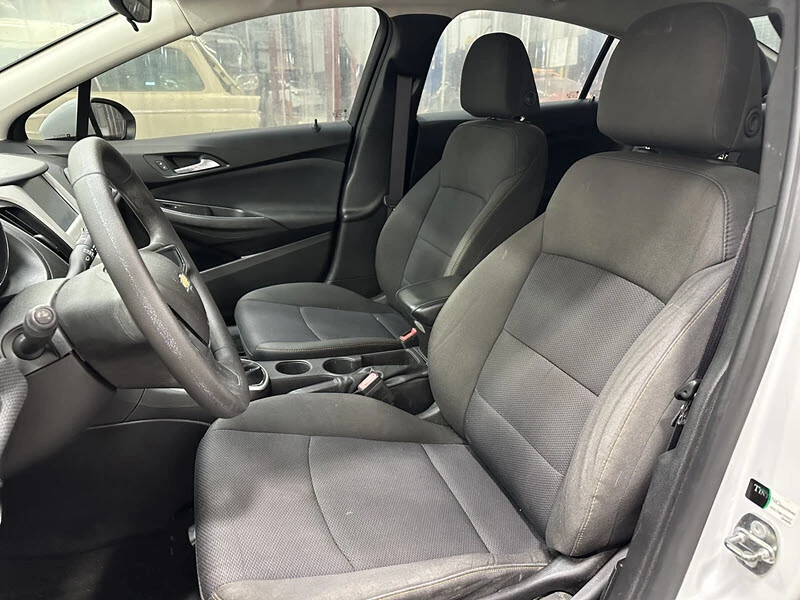 2017 Chevrolet Cruze - Image 10 of 21
