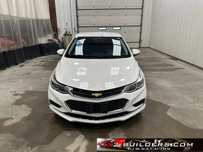 2017 Chevrolet Cruze - Image 2 of 21