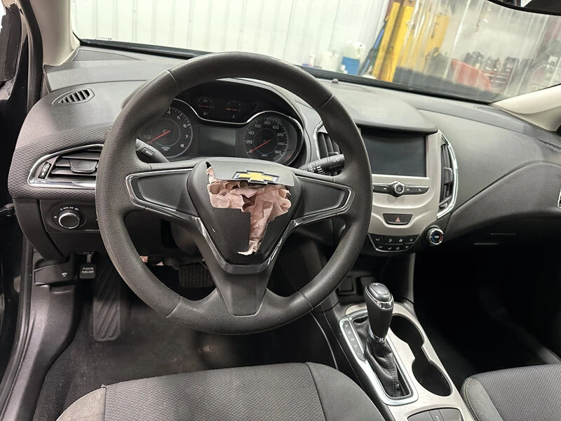 2017 Chevrolet Cruze - Image 8 of 21