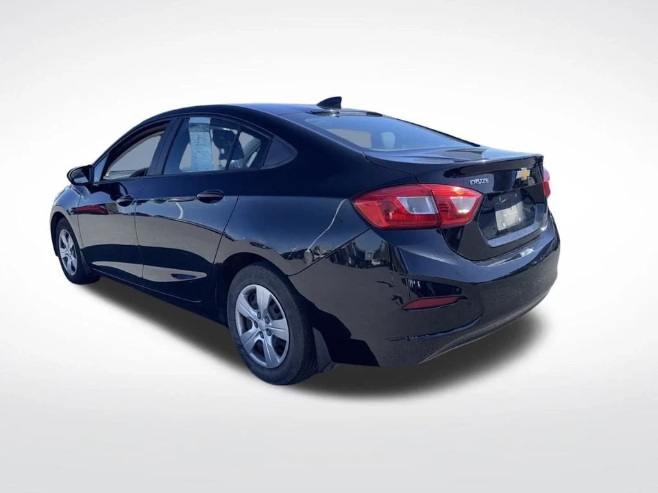2017 Chevrolet Cruze - Image 3 of 12