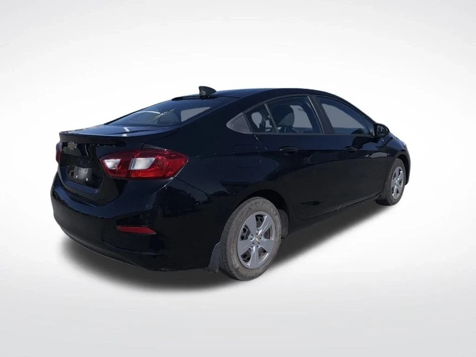 2017 Chevrolet Cruze - Image 4 of 12