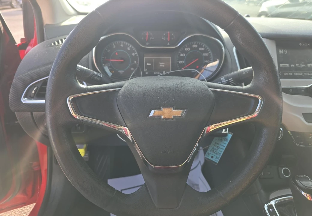 2017 Chevrolet Cruze - Image 11 of 12