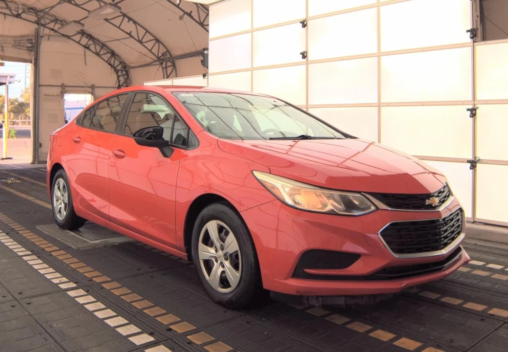2017 Chevrolet Cruze - Image 6 of 12