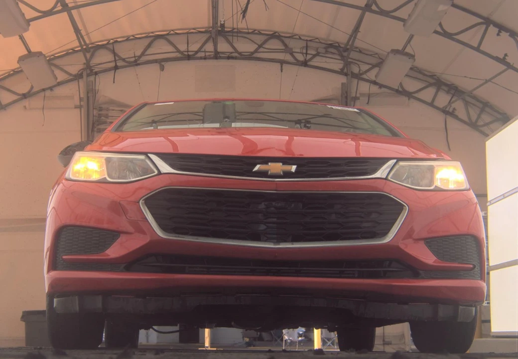 2017 Chevrolet Cruze - Image 8 of 12