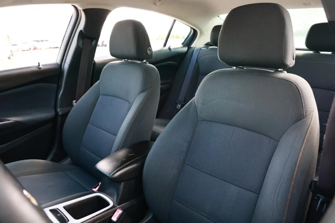 2017 Chevrolet Cruze - Image 6 of 21