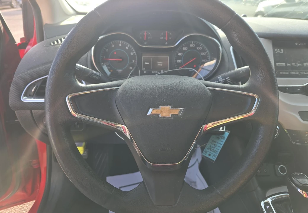 2017 Chevrolet Cruze - Image 11 of 12