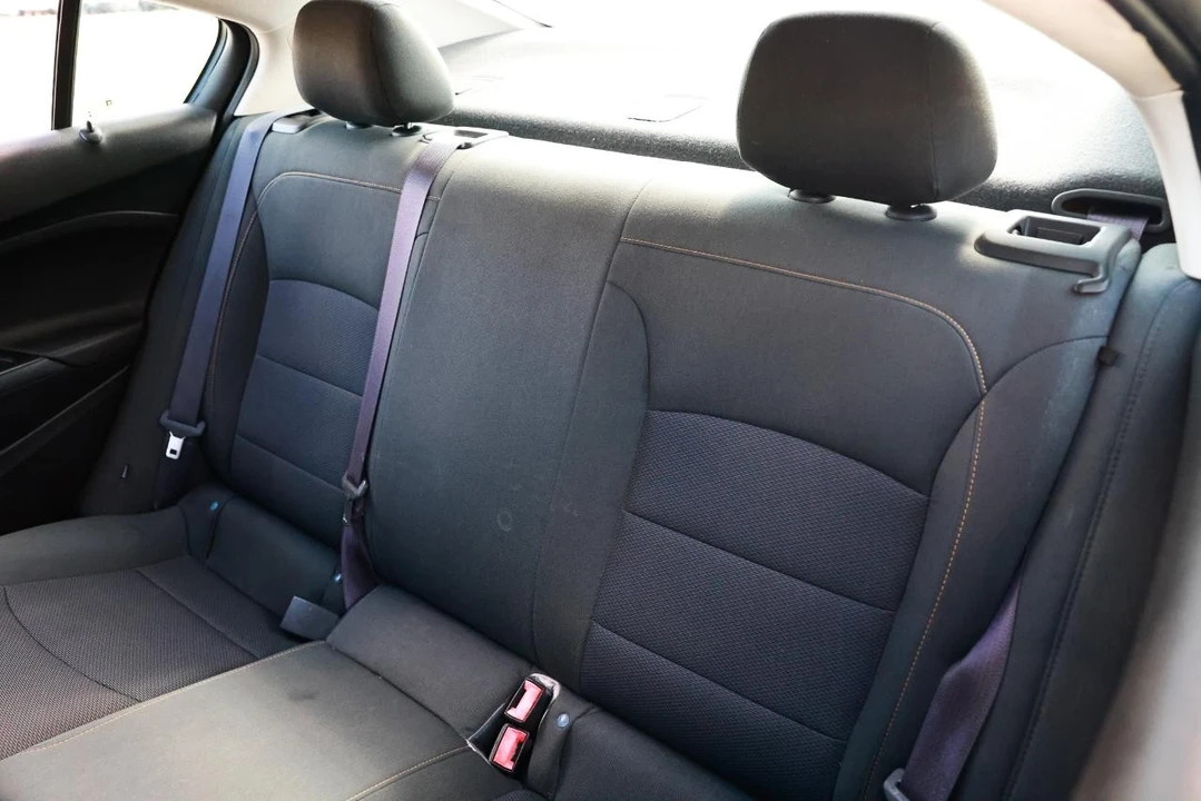 2017 Chevrolet Cruze - Image 8 of 21
