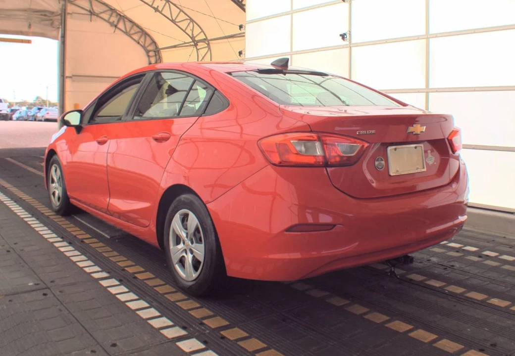 2017 Chevrolet Cruze - Image 2 of 12