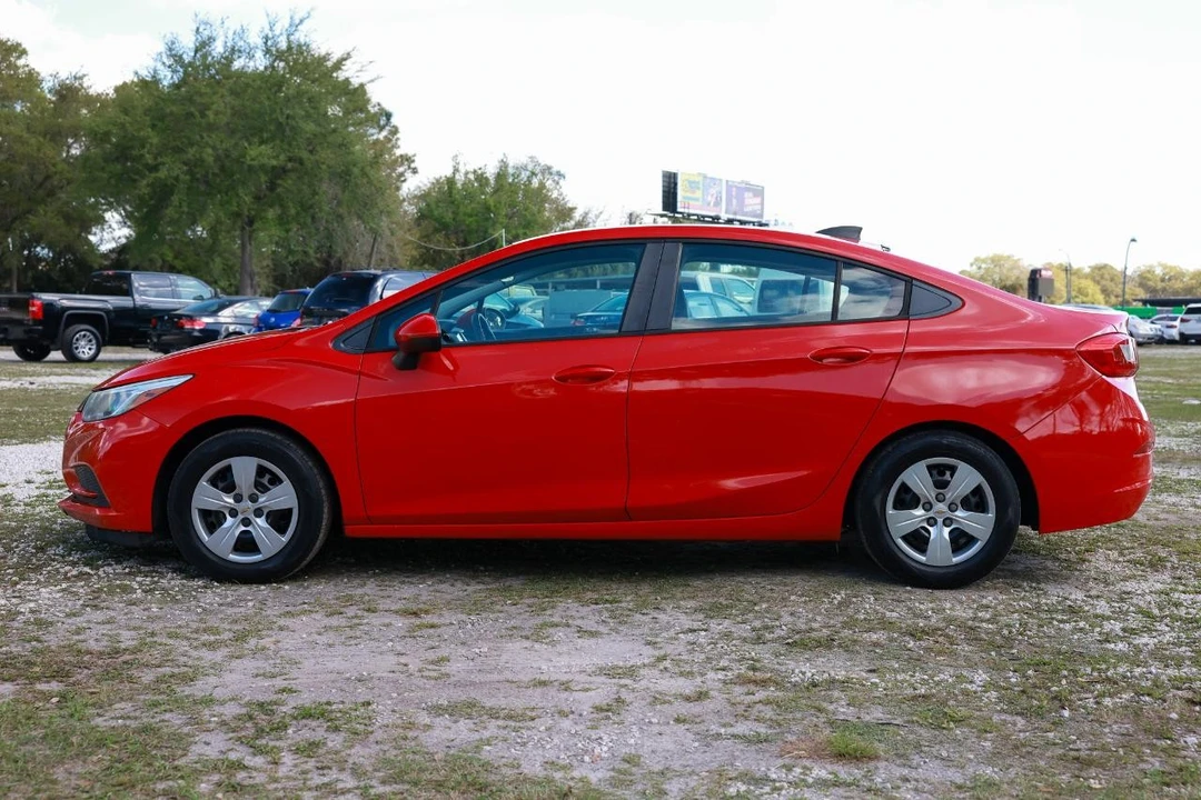 2017 Chevrolet Cruze - Image 3 of 21