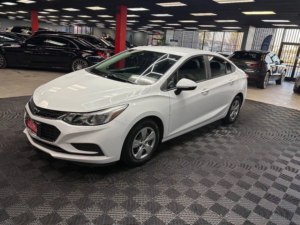 2017 Chevrolet Cruze - Image 5 of 12