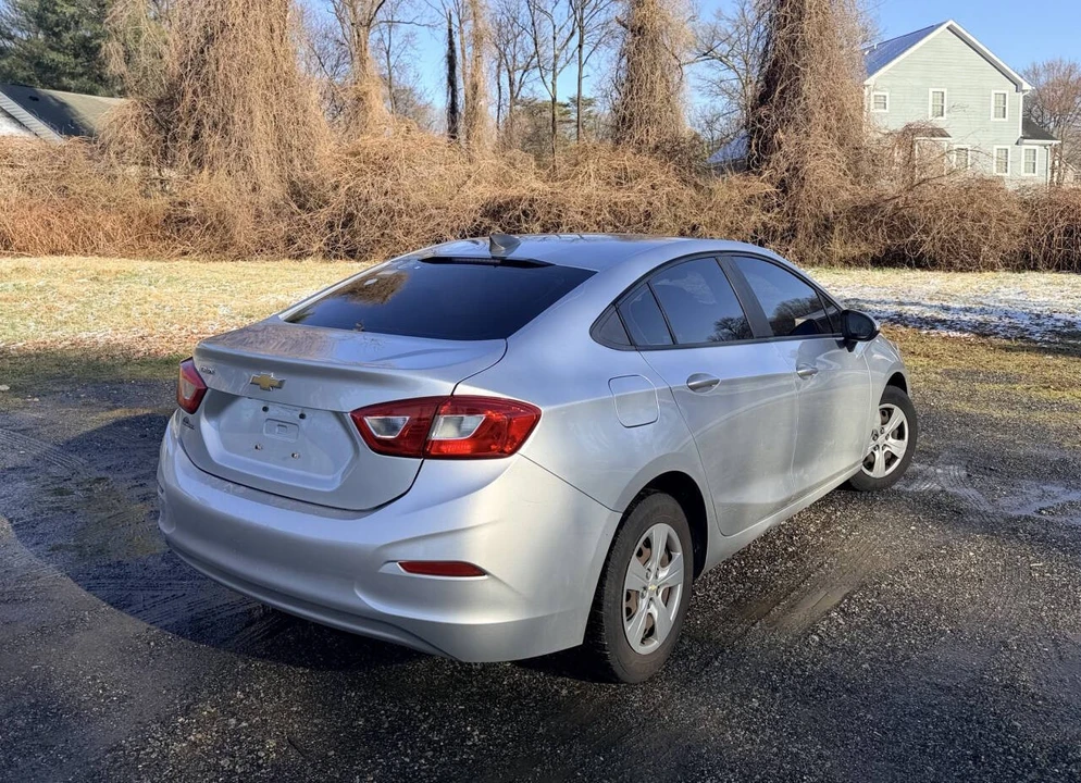 2017 Chevrolet Cruze - Image 4 of 21