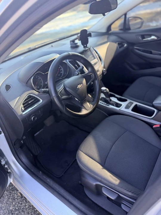 2017 Chevrolet Cruze - Image 12 of 21