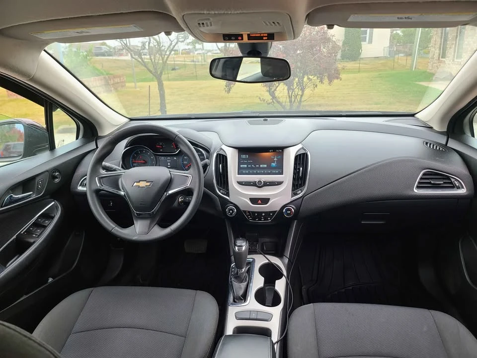 2017 Chevrolet Cruze - Image 3 of 15