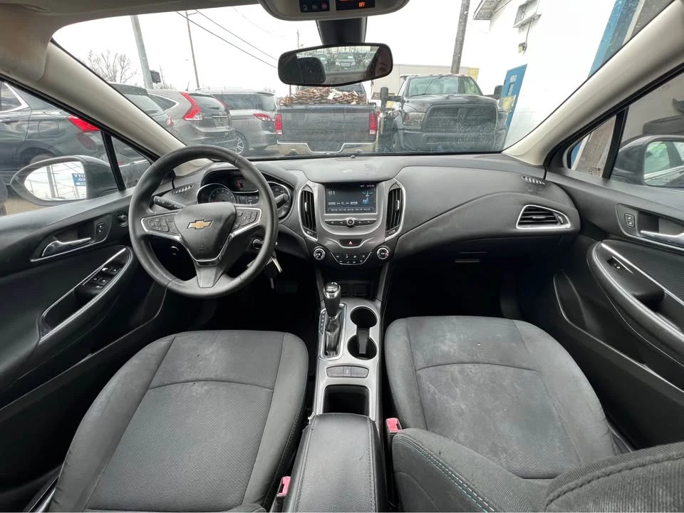 2017 Chevrolet Cruze - Image 7 of 12