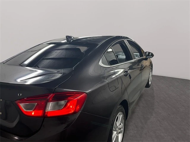 2017 Chevrolet Cruze - Image 8 of 12