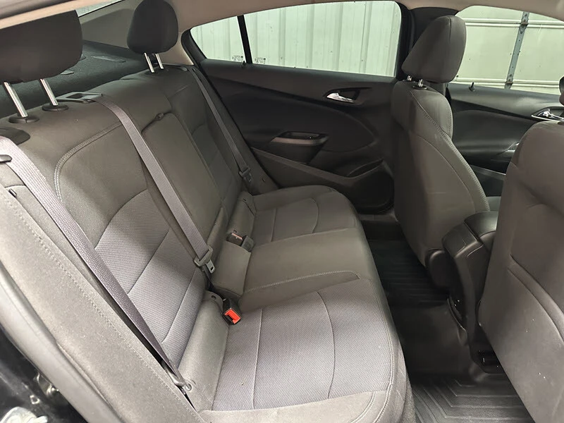 2017 Chevrolet Cruze - Image 16 of 21