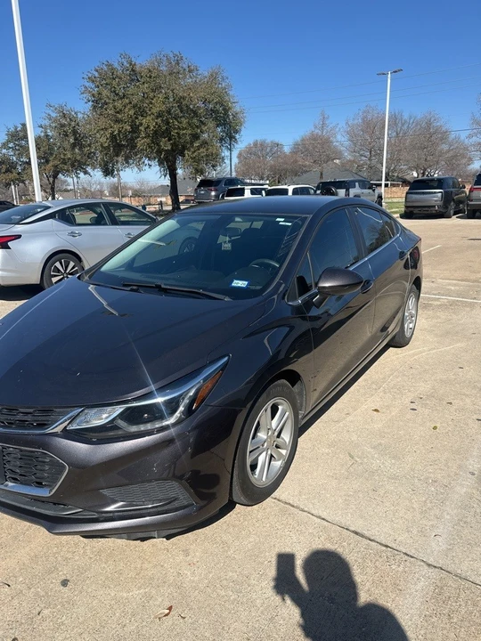 2017 Chevrolet Cruze - Image 2 of 5