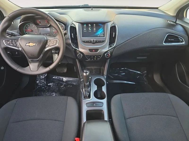 2017 Chevrolet Cruze - Image 10 of 12