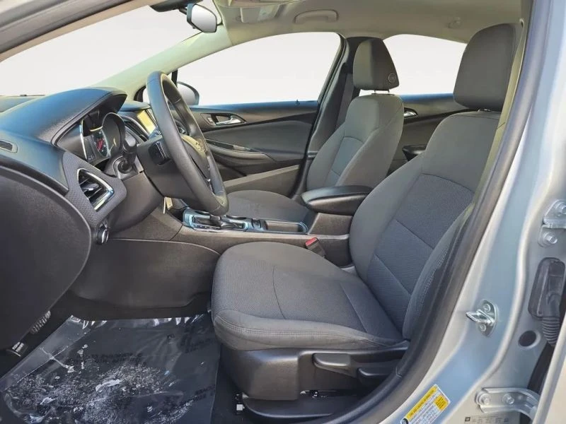 2017 Chevrolet Cruze - Image 9 of 12