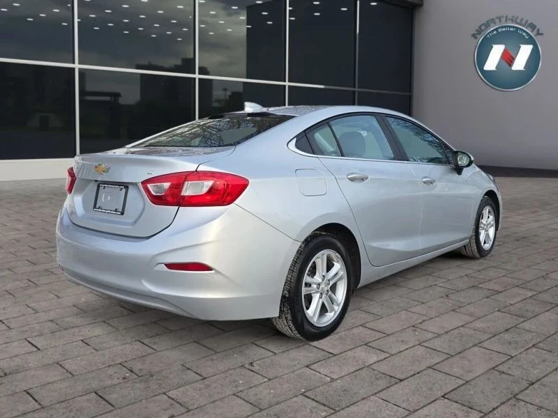 2017 Chevrolet Cruze - Image 5 of 12