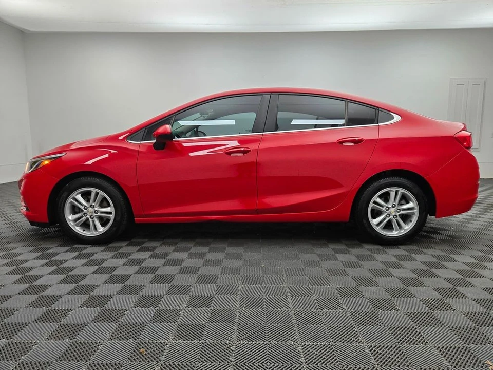 2017 Chevrolet Cruze - Image 11 of 12