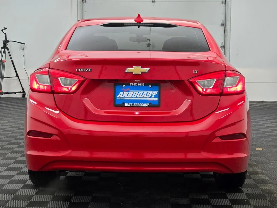 2017 Chevrolet Cruze - Image 8 of 12