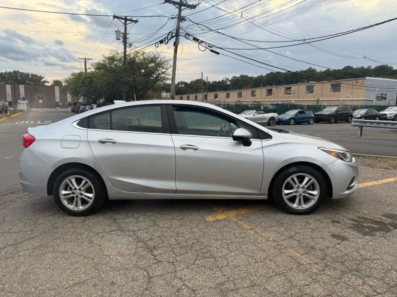 2017 Chevrolet Cruze - Image 2 of 12