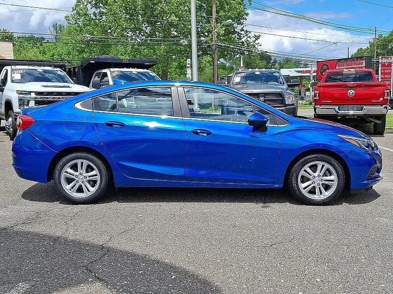 2017 Chevrolet Cruze - Image 8 of 12