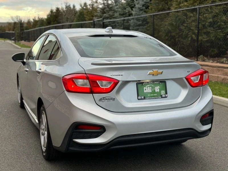 2017 Chevrolet Cruze - Image 10 of 12