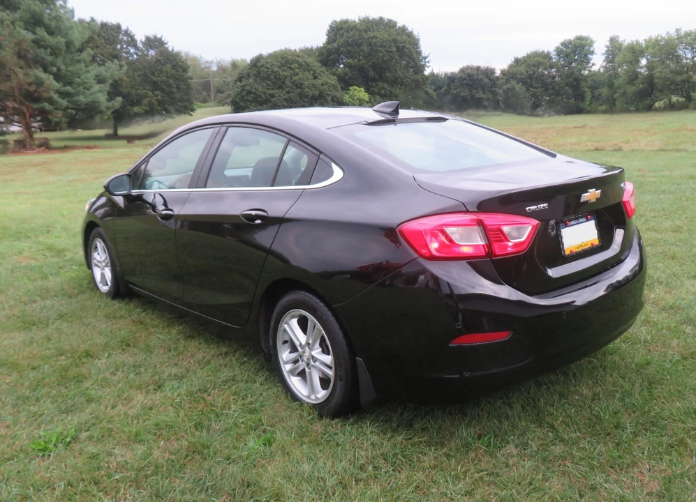 2017 Chevrolet Cruze - Image 4 of 21