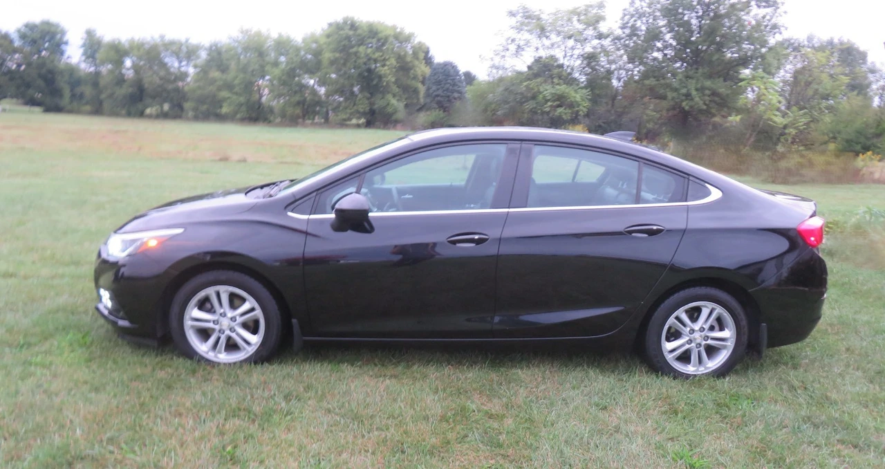 2017 Chevrolet Cruze - Image 3 of 21