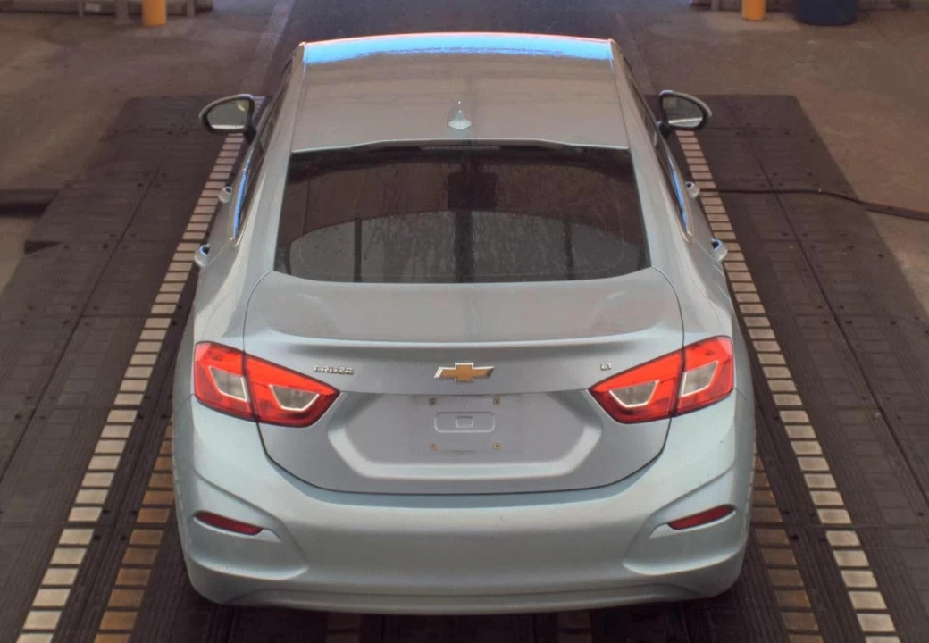 2017 Chevrolet Cruze - Image 3 of 13