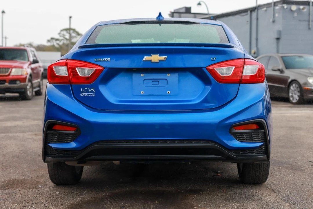 2017 Chevrolet Cruze - Image 7 of 12