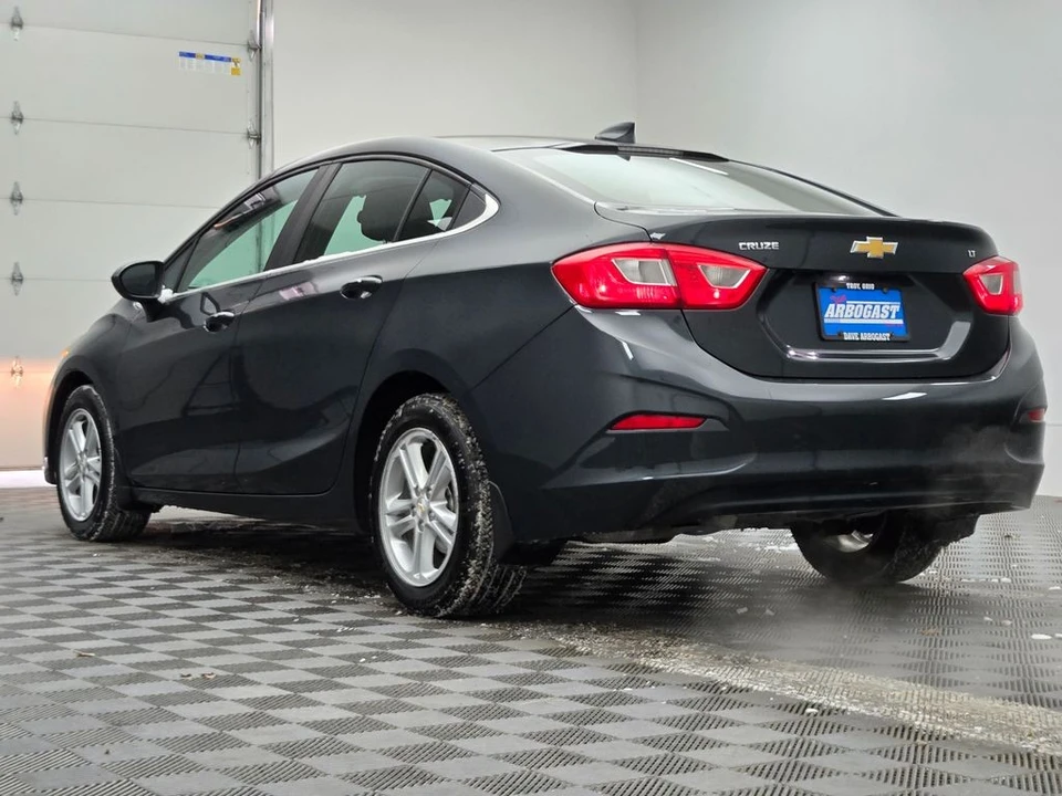2017 Chevrolet Cruze - Image 9 of 12
